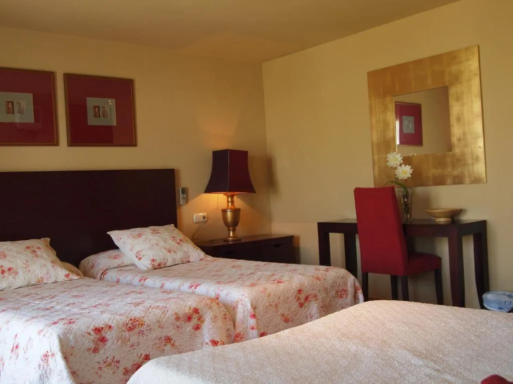 Guest house Hostal Tres Soles Hotel Nerja