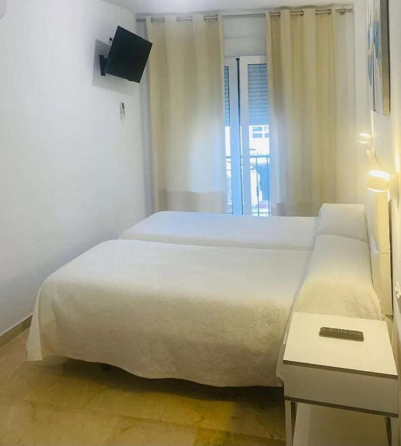 ** Pensjonat Hotel Hostal Tres Soles Nerja Hiszpania